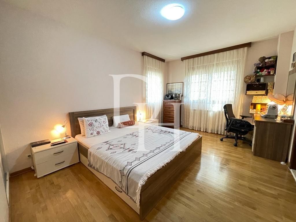 Villa in Bar, Montenegro, 345m2 - for 450&nbsp;000€ - Ref: 72217 photo 11