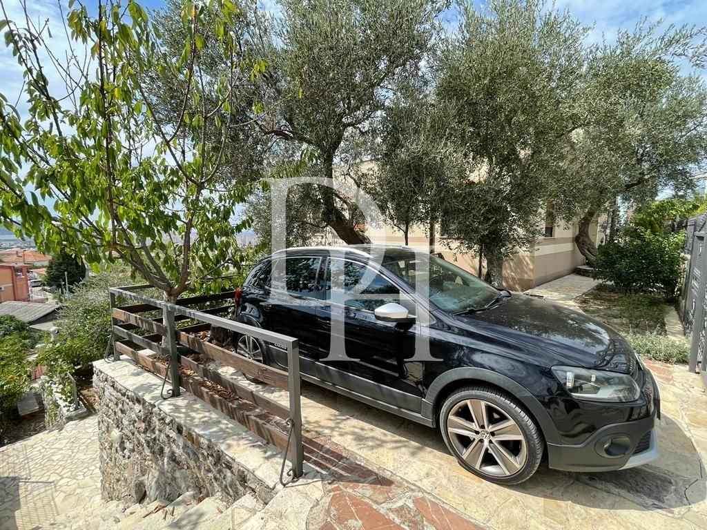 Villa in Bar, Montenegro, 345m2 - for 450&nbsp;000€ - Ref: 72217 photo 6