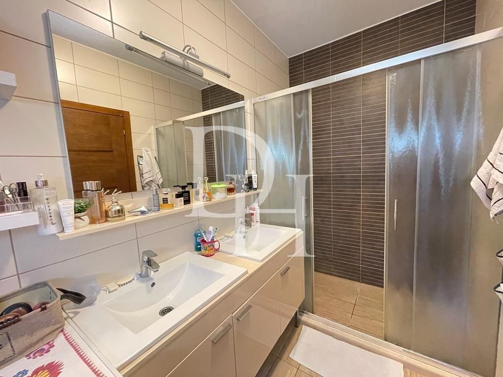 Villa in Bar, Montenegro, 345m2 - for 450&nbsp;000€ - Ref: 72217 photo 8