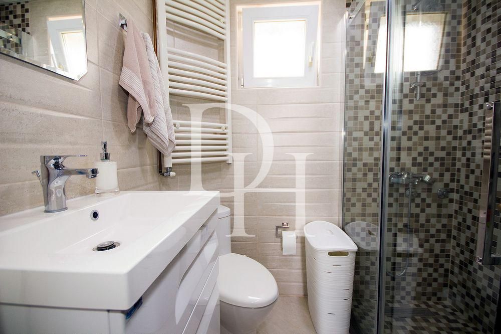 Villa in Bar, Montenegro, 292m2 - for 470&nbsp;000€ - Ref: 72208 photo 10