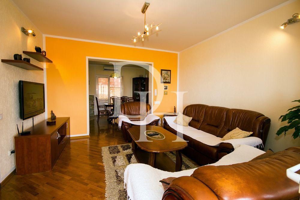 Villa in Bar, Montenegro, 292m2 - for 470&nbsp;000€ - Ref: 72208 photo 11