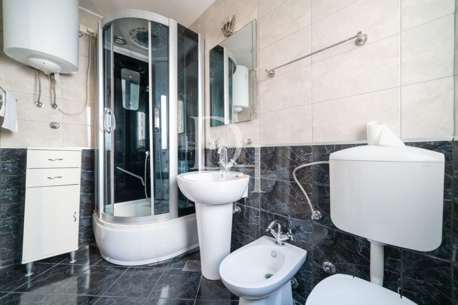 Отель в Баре, Черногория, 230м2 - стоимость 400&nbsp;000€ - Ref: 72199 фото 8