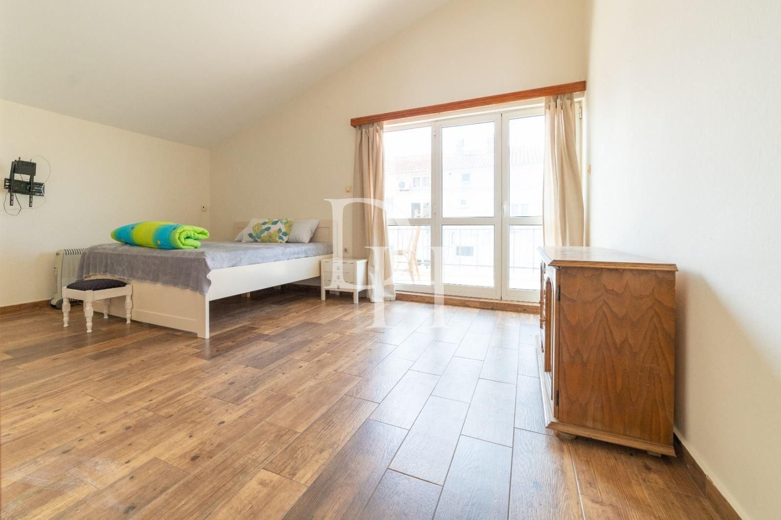 Отель в Баре, Черногория, 230м2 - стоимость 400&nbsp;000€ - Ref: 72199 фото 9