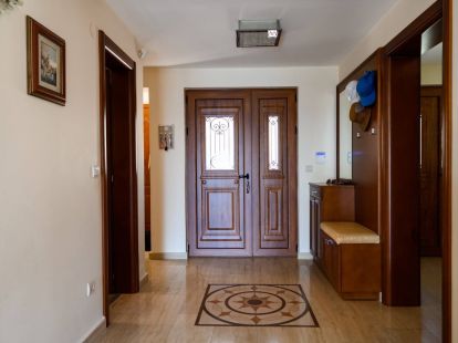 Villa in Bar, Montenegro, 252m2 - for 550&nbsp;000€ - Ref: 72245 photo 19