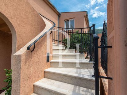 Villa in Bar, Montenegro, 292m2 - for 470&nbsp;000€ - Ref: 72208 photo 3