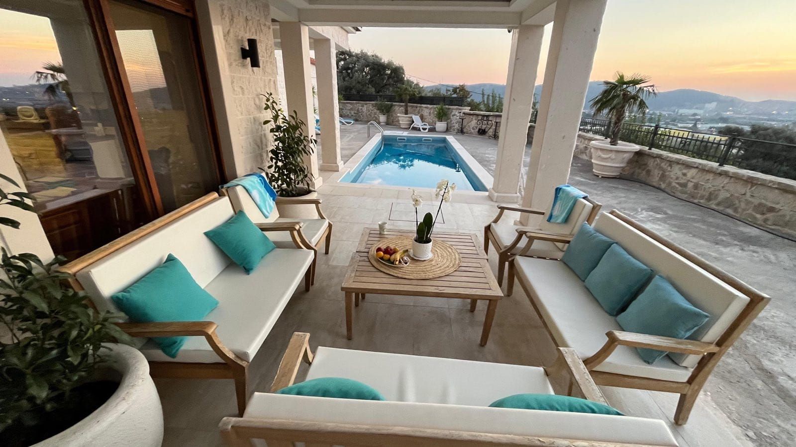 Вилла в Баре, Черногория, 360м2 - стоимость 1&nbsp;600&nbsp;000€ - Ref: 72275 фото 10