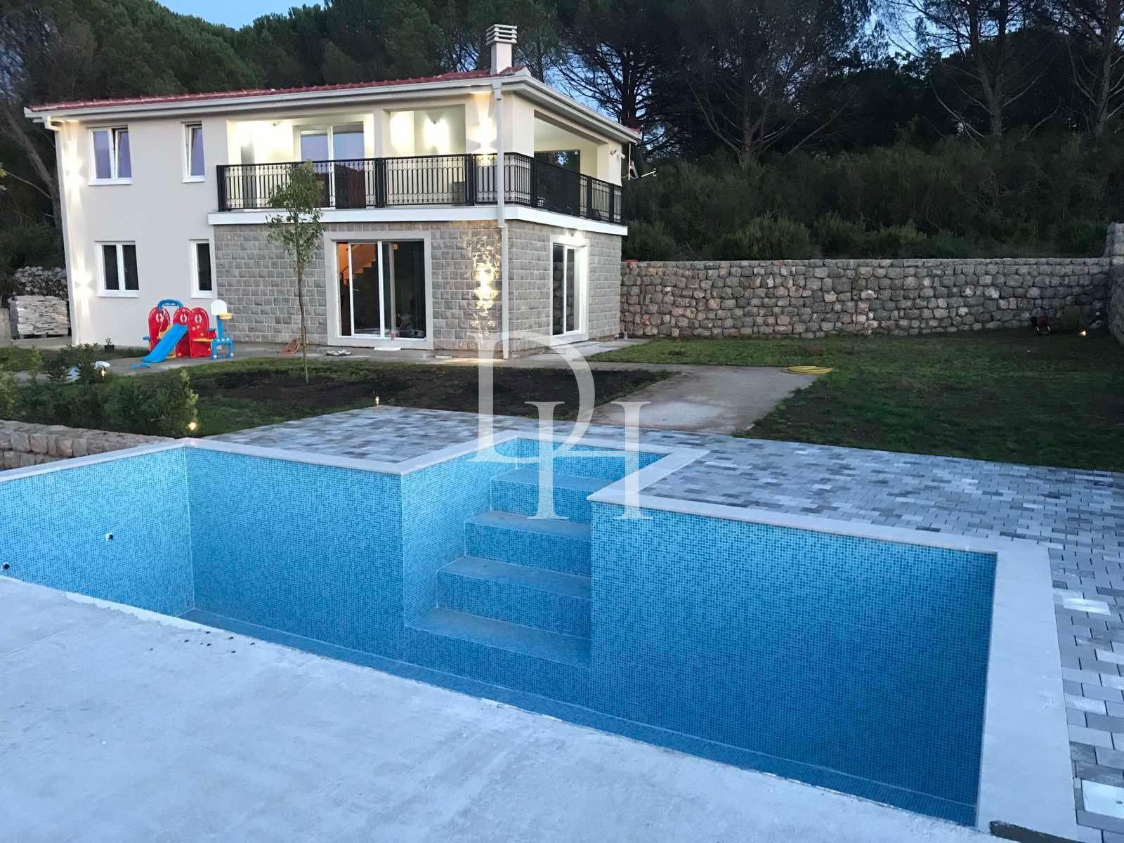 Вилла в Будве, Черногория, 210м2 - стоимость 400&nbsp;000€ - Ref: 72309 фото 1