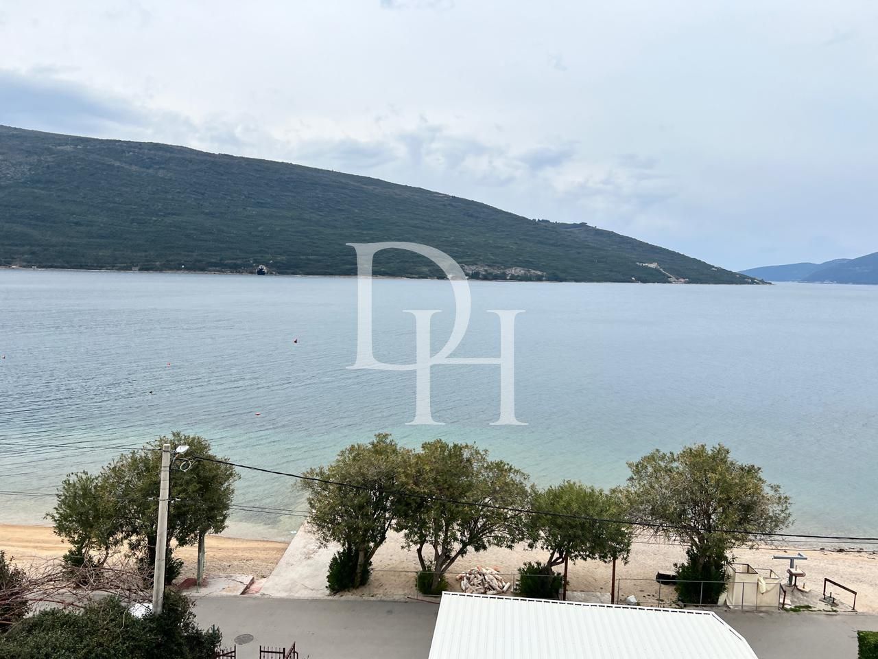 Wohnungen in Kumbor in Herceg Novi, Montenegro, 79m2 - kosten 240&nbsp;000€ - Ref: 72323 foto 2