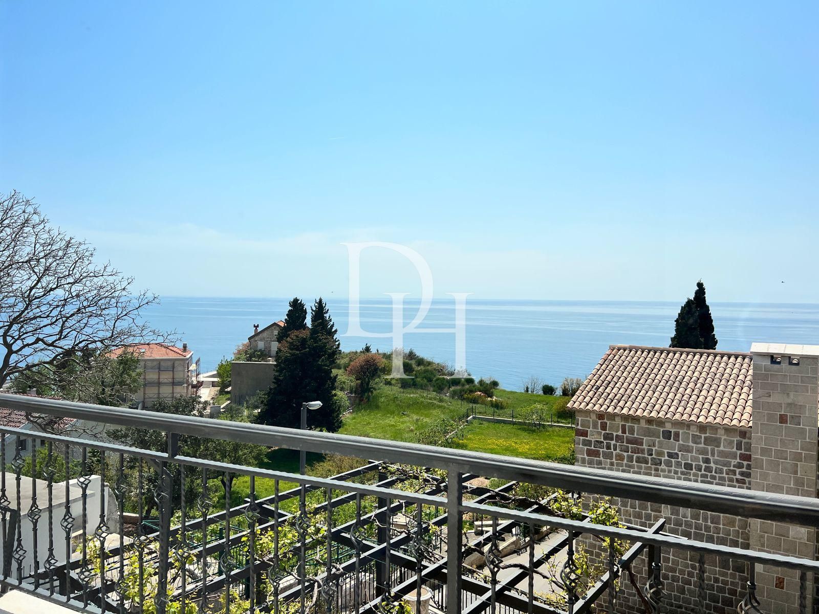Villa in Rezhevichi in Budva, Montenegro, 180m2 - for 460&nbsp;000€ - Ref: 72328 photo 1