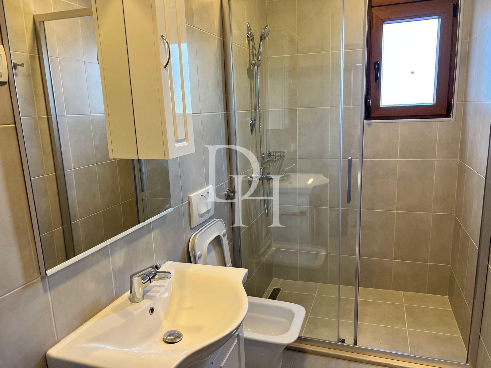 Villa in Rezhevichi in Budva, Montenegro, 180m2 - for 460&nbsp;000€ - Ref: 72328 photo 12