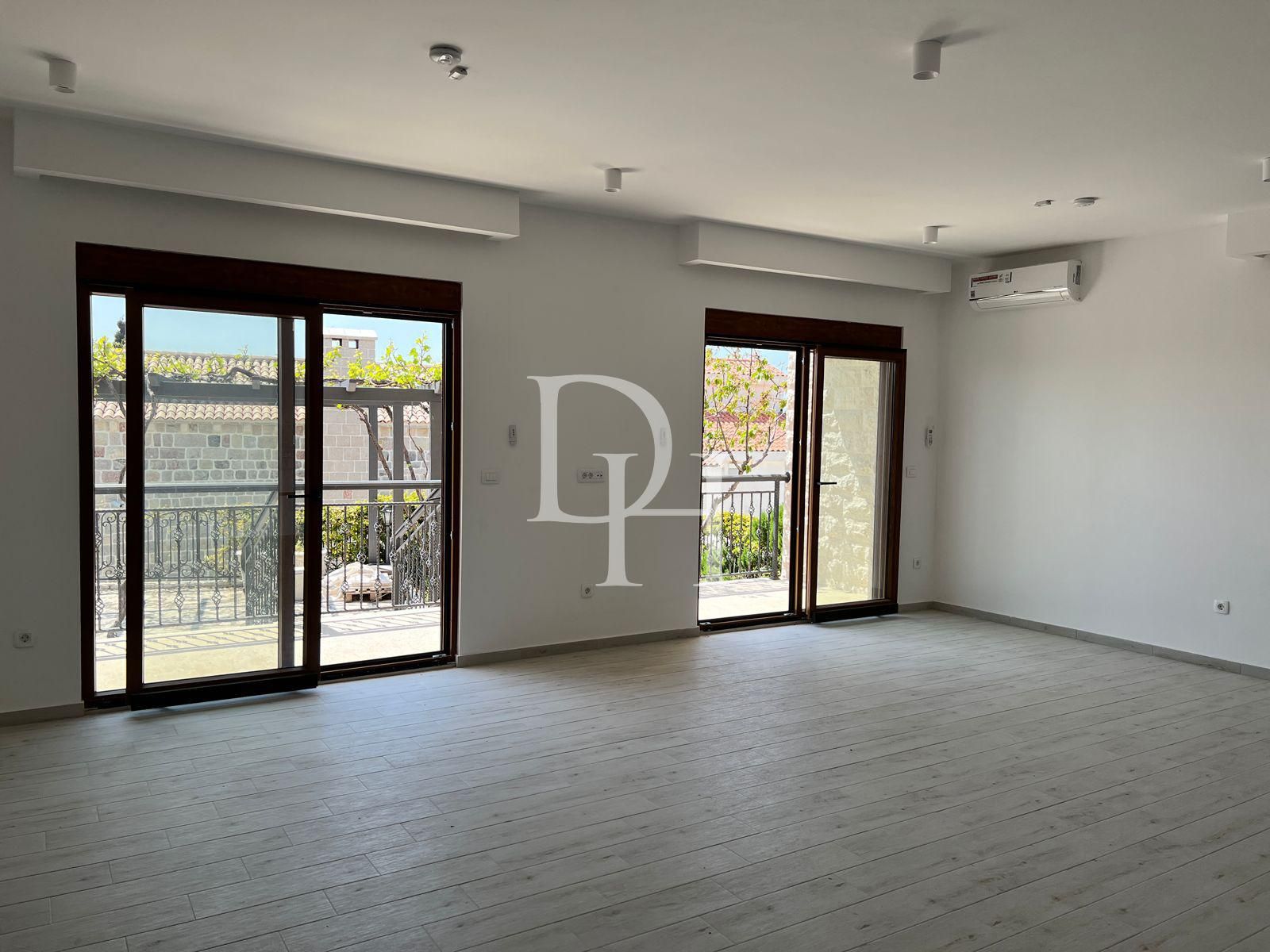 Villa in Rezhevichi in Budva, Montenegro, 180m2 - for 460&nbsp;000€ - Ref: 72328 photo 13