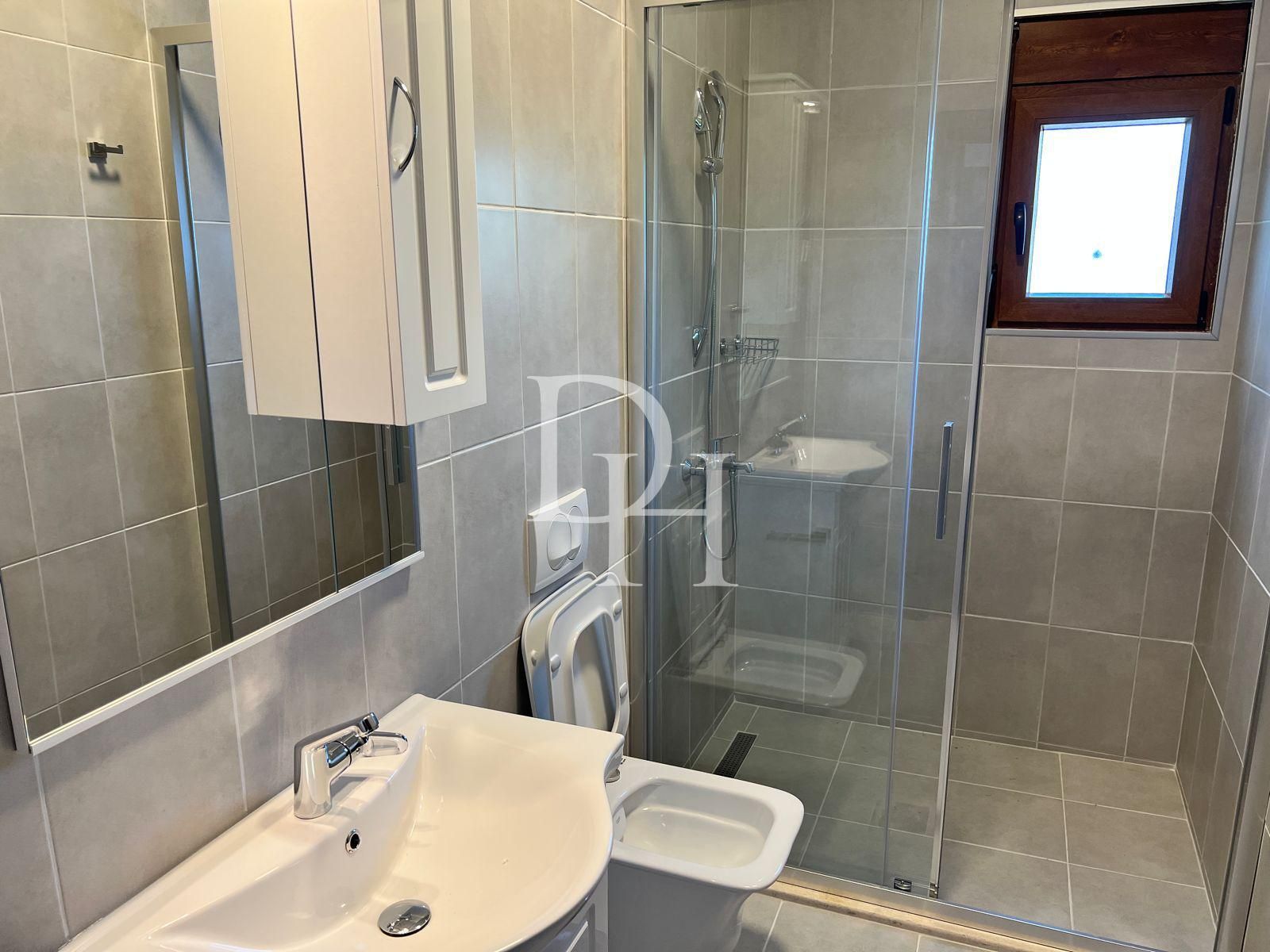 Villa in Rezhevichi in Budva, Montenegro, 180m2 - for 460&nbsp;000€ - Ref: 72328 photo 19