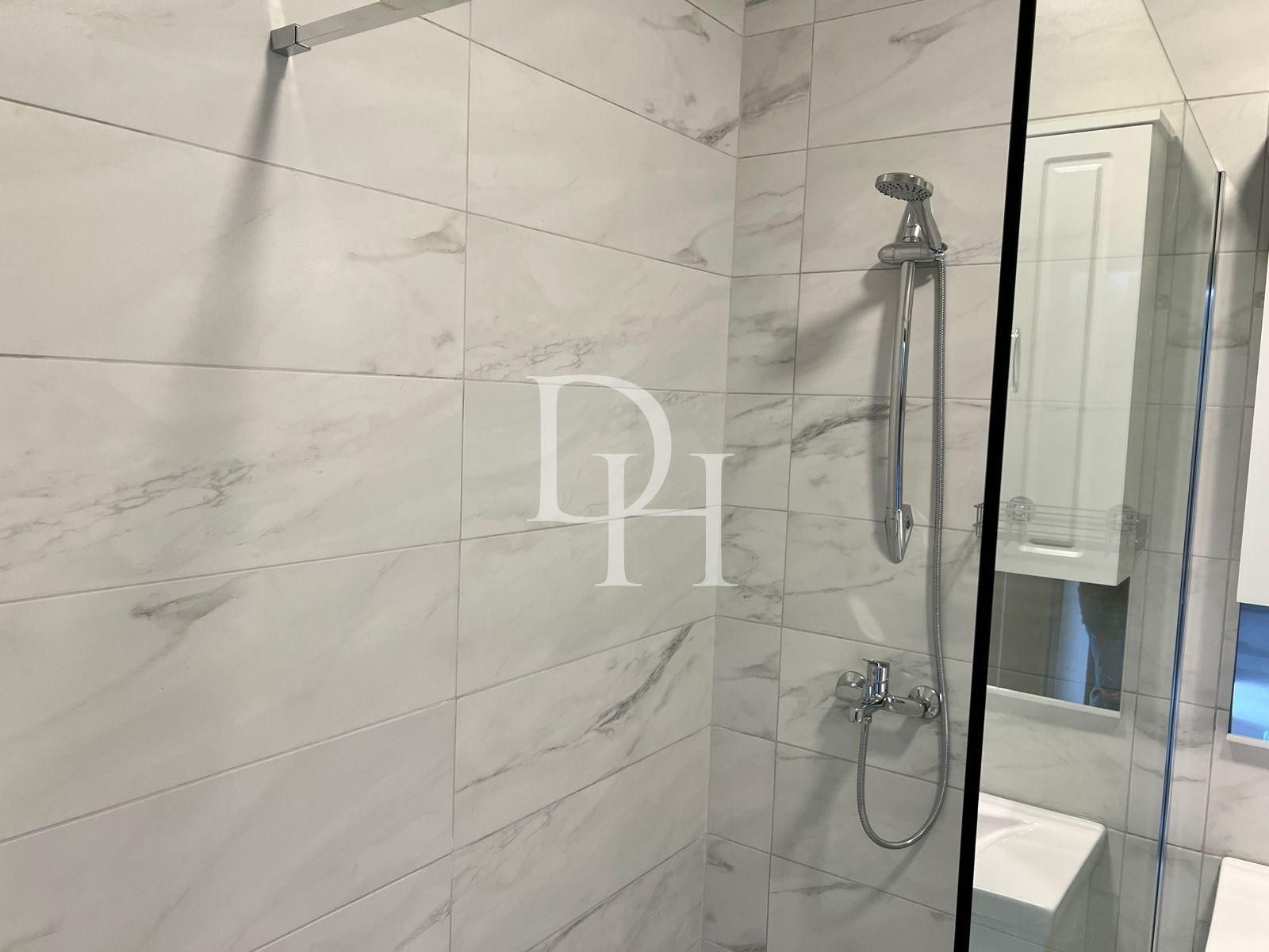 Villa in Rezhevichi in Budva, Montenegro, 180m2 - for 460&nbsp;000€ - Ref: 72328 photo 24