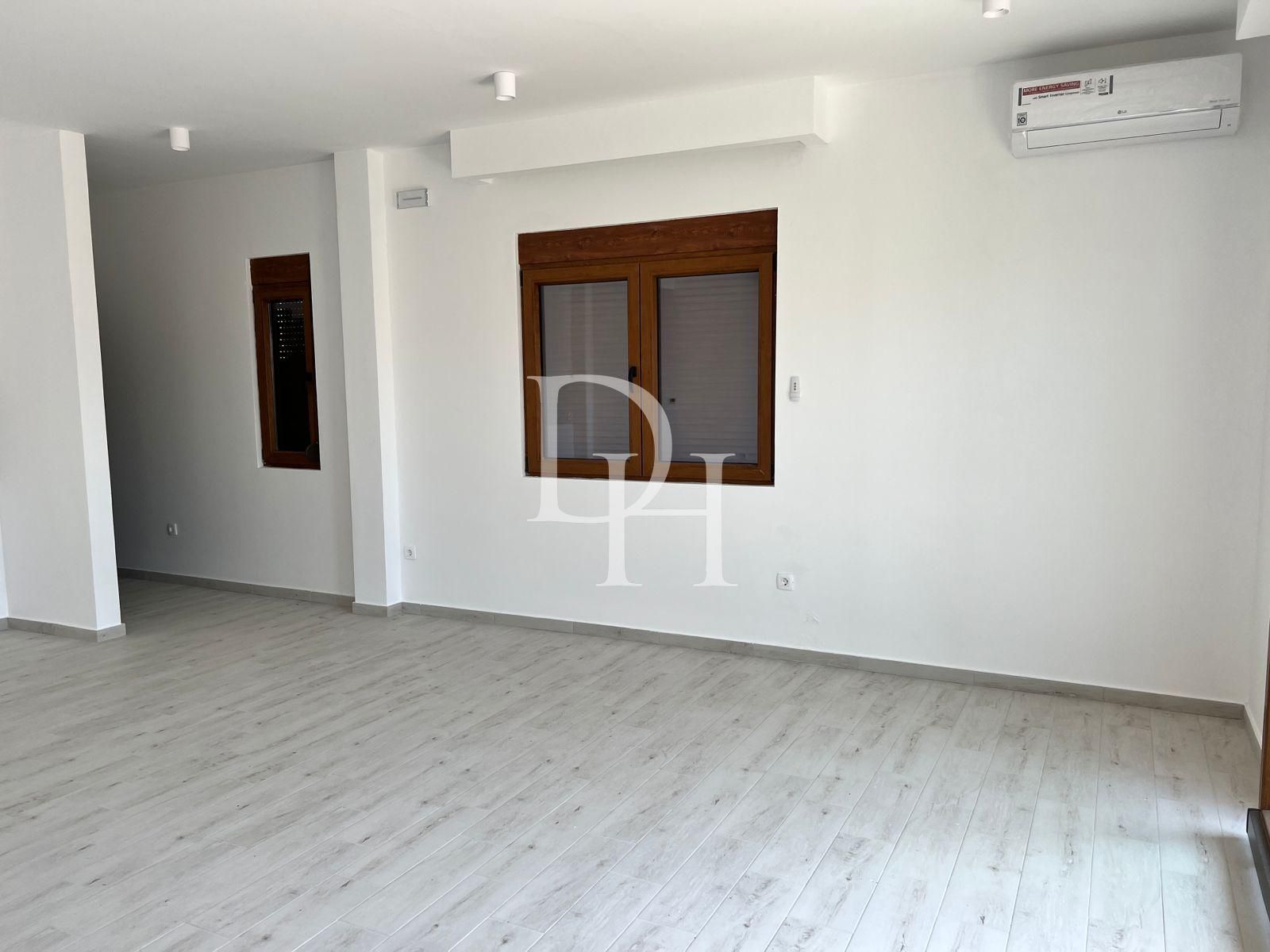 Villa in Rezhevichi in Budva, Montenegro, 180m2 - for 460&nbsp;000€ - Ref: 72328 photo 9