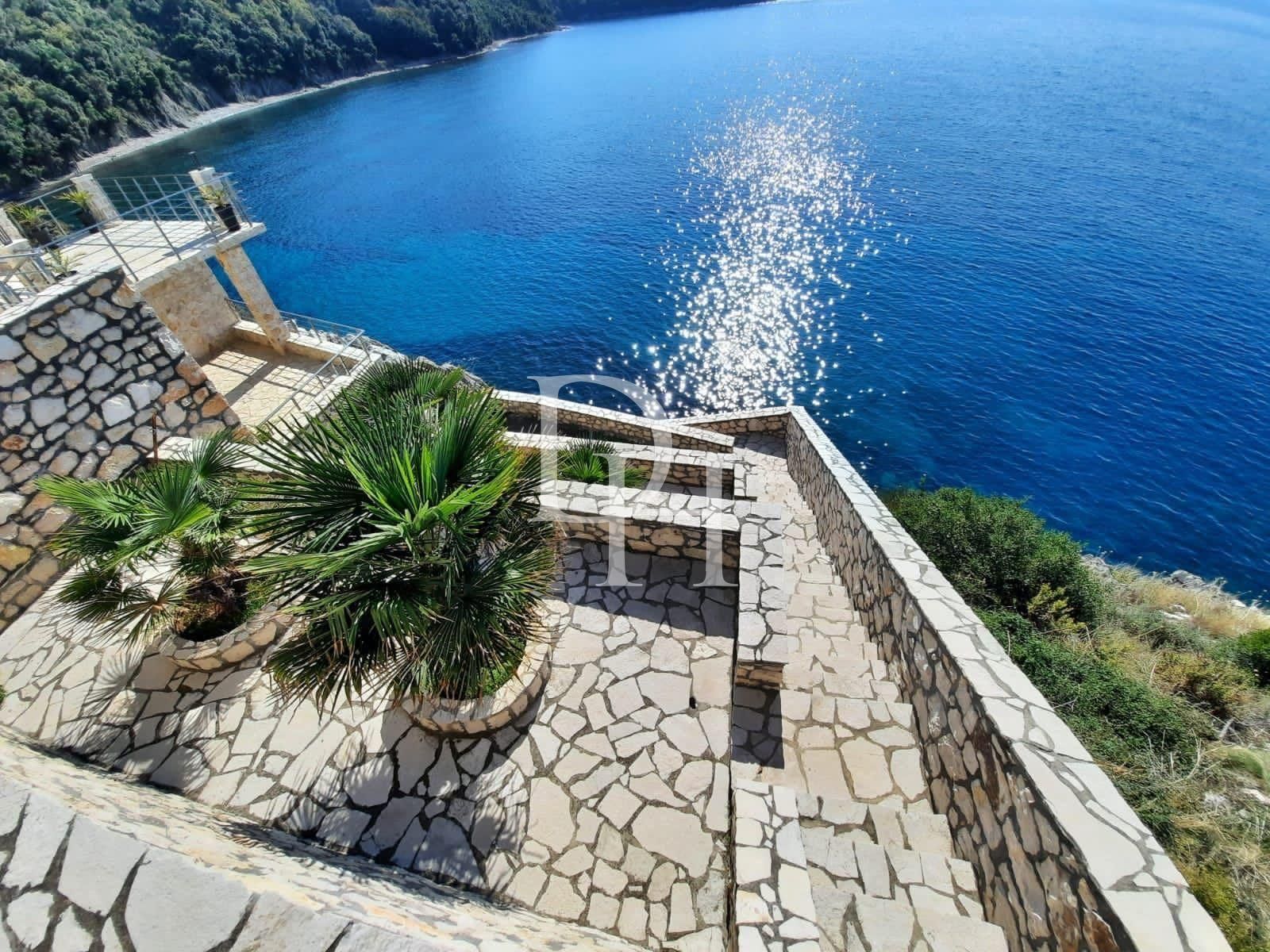 Villa in Dobra Voda, Montenegro, 404m2 - kosten 1&nbsp;190&nbsp;000€ - Ref: 72361 foto 6