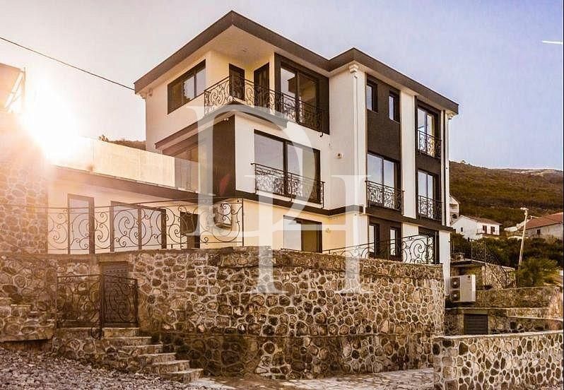 Вилла в Lushtica в Герцег-Нови, Черногория, 420м2 - стоимость 1&nbsp;630&nbsp;000€ - Ref: 72367 фото 13