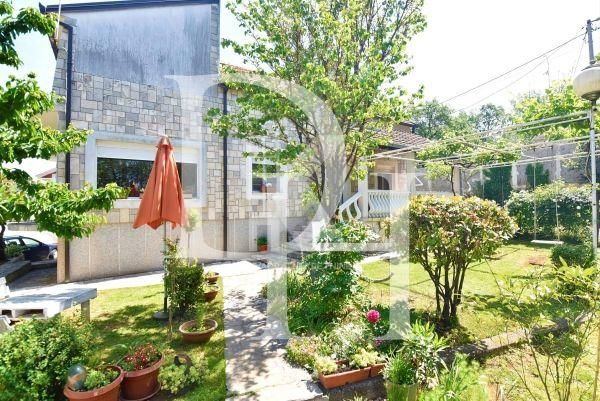 Коттедж в Подгорице, Черногория, 350м2 - стоимость 235&nbsp;000€ - Ref: 72385 фото 1