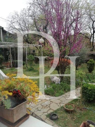 Коттедж в Подгорице, Черногория, 350м2 - стоимость 235&nbsp;000€ - Ref: 72385 фото 2