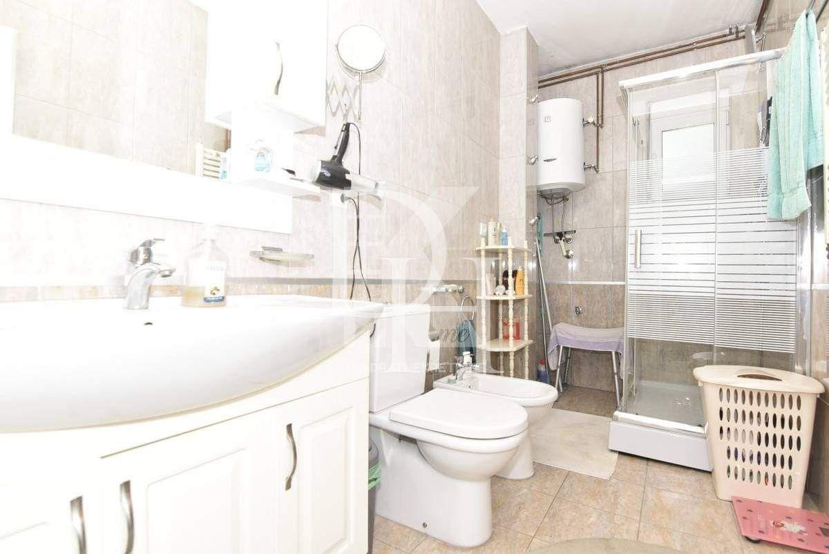 Коттедж в Подгорице, Черногория, 350м2 - стоимость 235&nbsp;000€ - Ref: 72385 фото 6