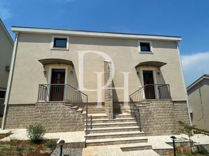 Таунхаус в Тивате, Черногория за 280 000€ (ID:72406)