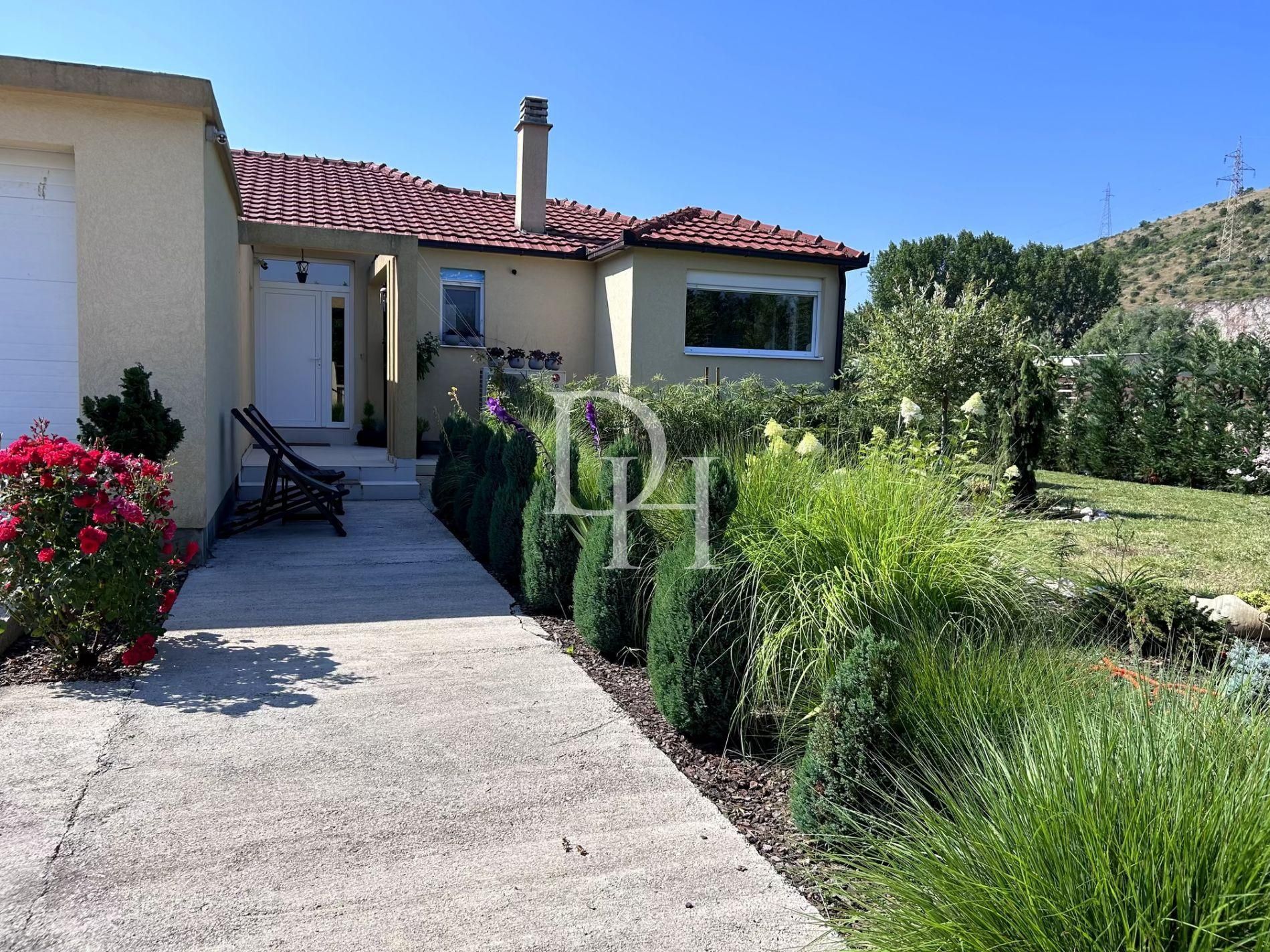 Willa w Podgoricy, Czarnogóra, 150m2 - koszt 260&nbsp;000€ - Ref: 72419 zdjęcia 1