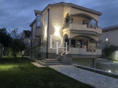 Вилла в Подгорице, Черногория, 320м2 - стоимость 600&nbsp;000€ - Ref: 72417 фото 3