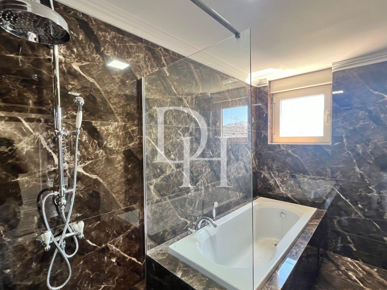 Penthouse in Budva, Montenegro, 640m2 - kosten 850&nbsp;000€ - Ref: 72440 foto 14