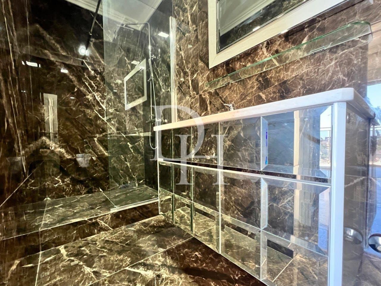 Penthouse in Budva, Montenegro, 640m2 - kosten 850&nbsp;000€ - Ref: 72440 foto 6