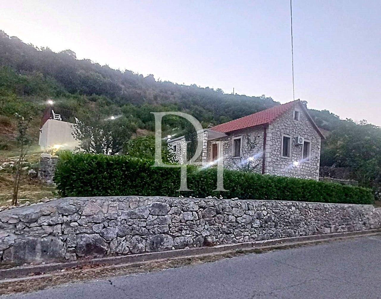 Дом в Даниловграде, Черногория, 140м2 - стоимость 130&nbsp;000€ - Ref: 72445 фото 1