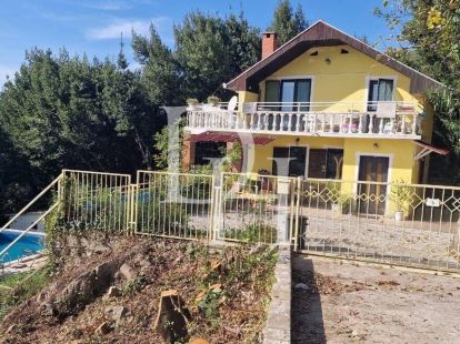 Вилла в Герцег-Нови, Черногория за 155 000€ (ID:72457)