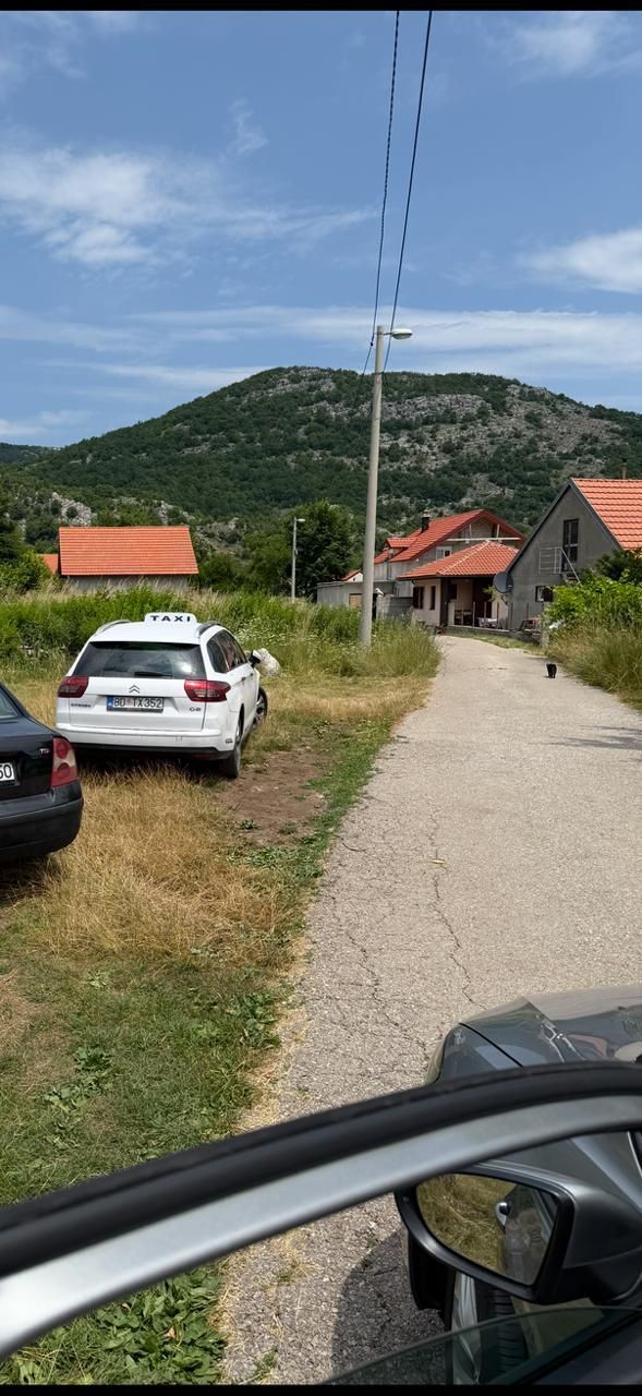 Land in Cetinje, Montenegro, 400m2 - kosten 32&nbsp;000€ - Ref: 72470 foto 1