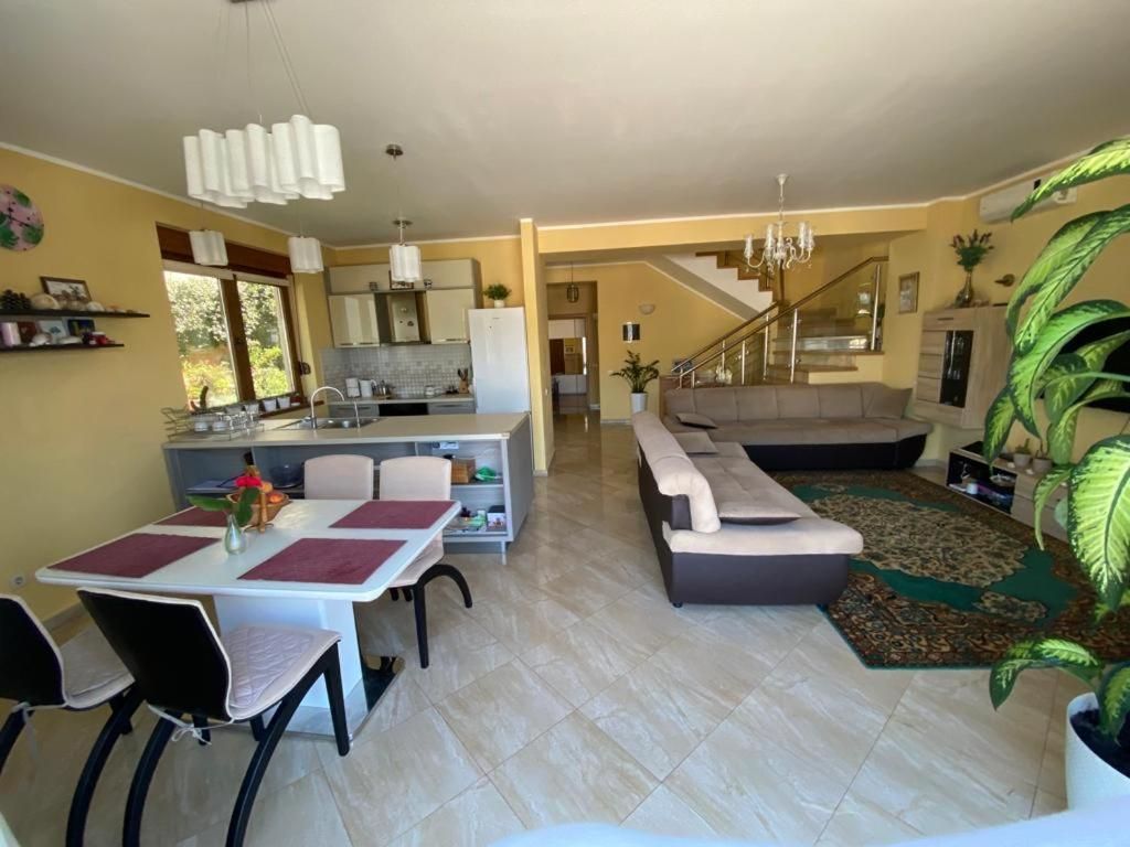 Вилла в Тивате, Черногория, 180м2 - стоимость 495&nbsp;000€ - Ref: 72490 фото 8