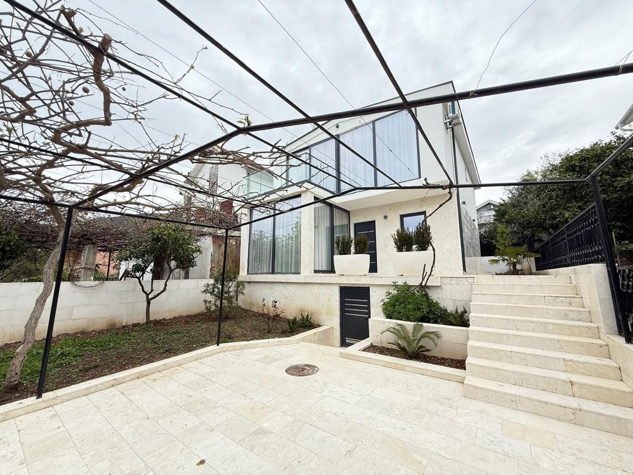 Вилла в Добра воде, Черногория, 138м2 - стоимость 270&nbsp;000€ - Ref: 72496 фото 1