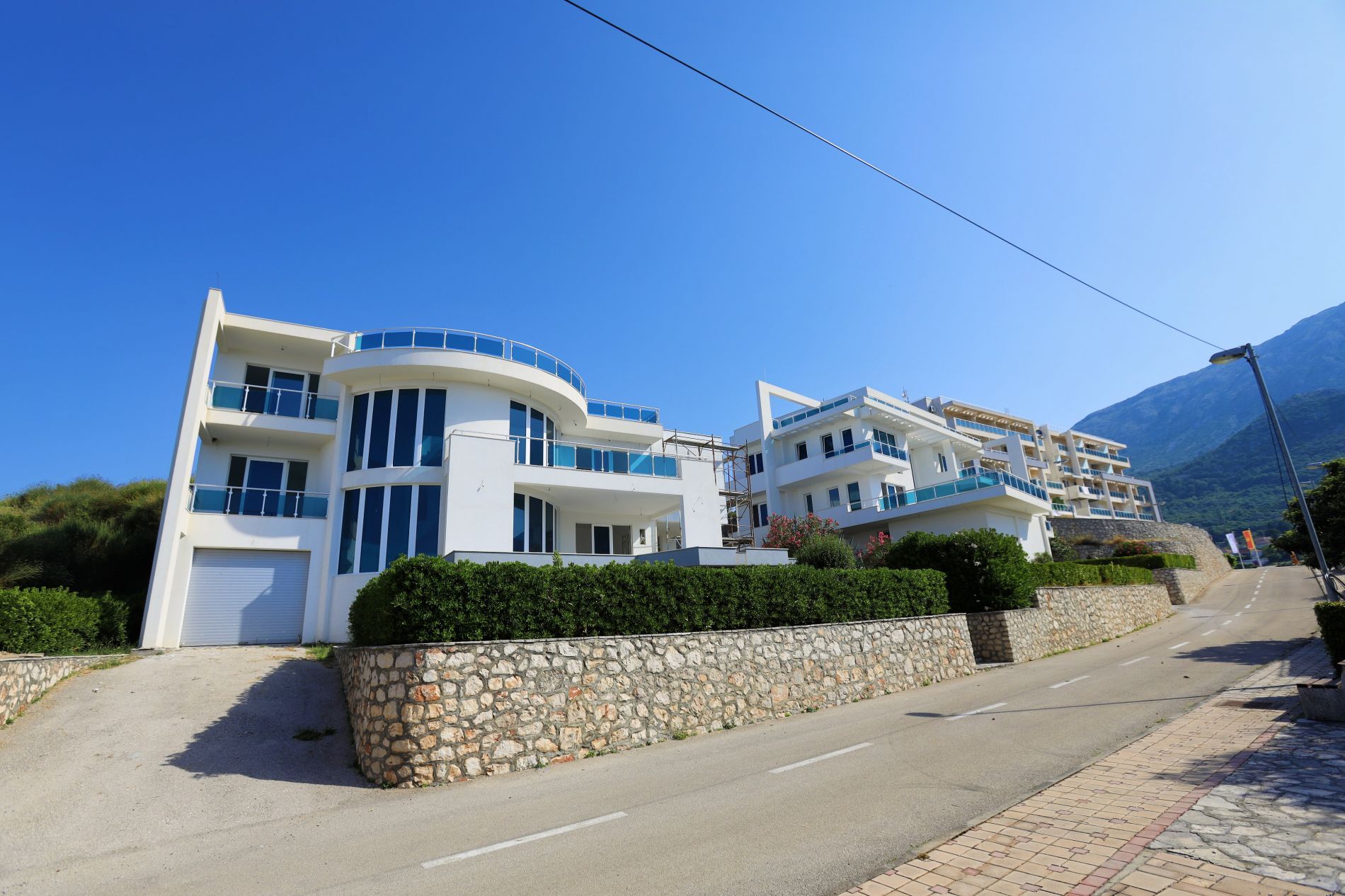 Villa in Dobra Voda, Montenegro, 413m2 - for 500&nbsp;000€ - Ref: 72531 photo 5