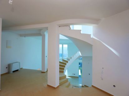 Villa in Dobra Voda, Montenegro, 413m2 - for 500&nbsp;000€ - Ref: 72531 photo 8