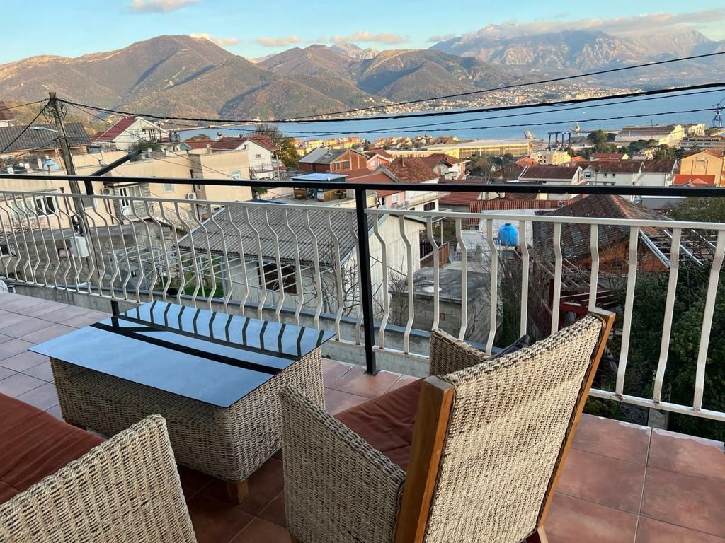 Апартаменты в Биела, Черногория, 104м2 - стоимость 230&nbsp;000€ - Ref: 72604 фото 2