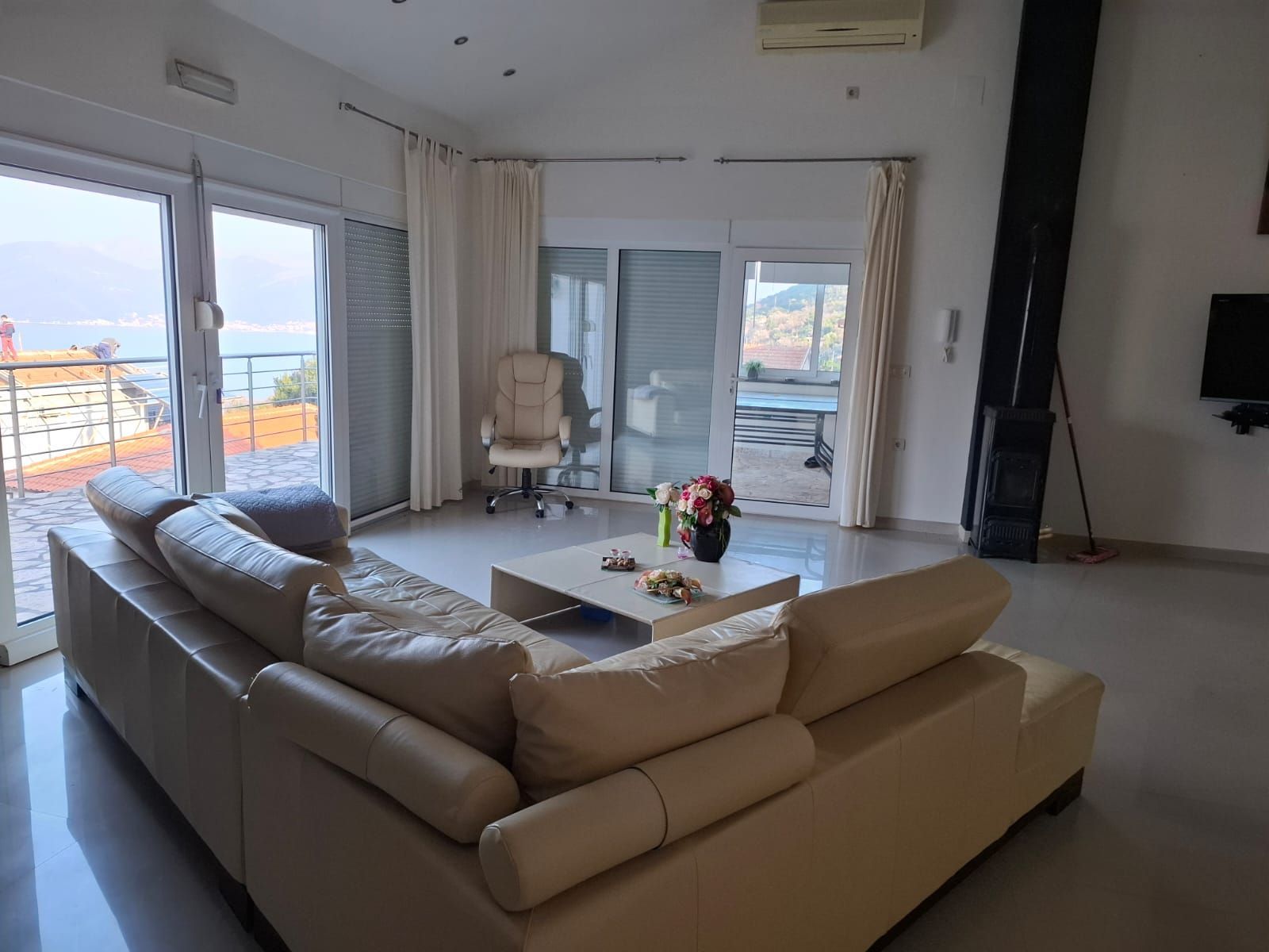 Коттедж в Тивате, Черногория, 130м2 - стоимость 430&nbsp;000€ - Ref: 72646 фото 3