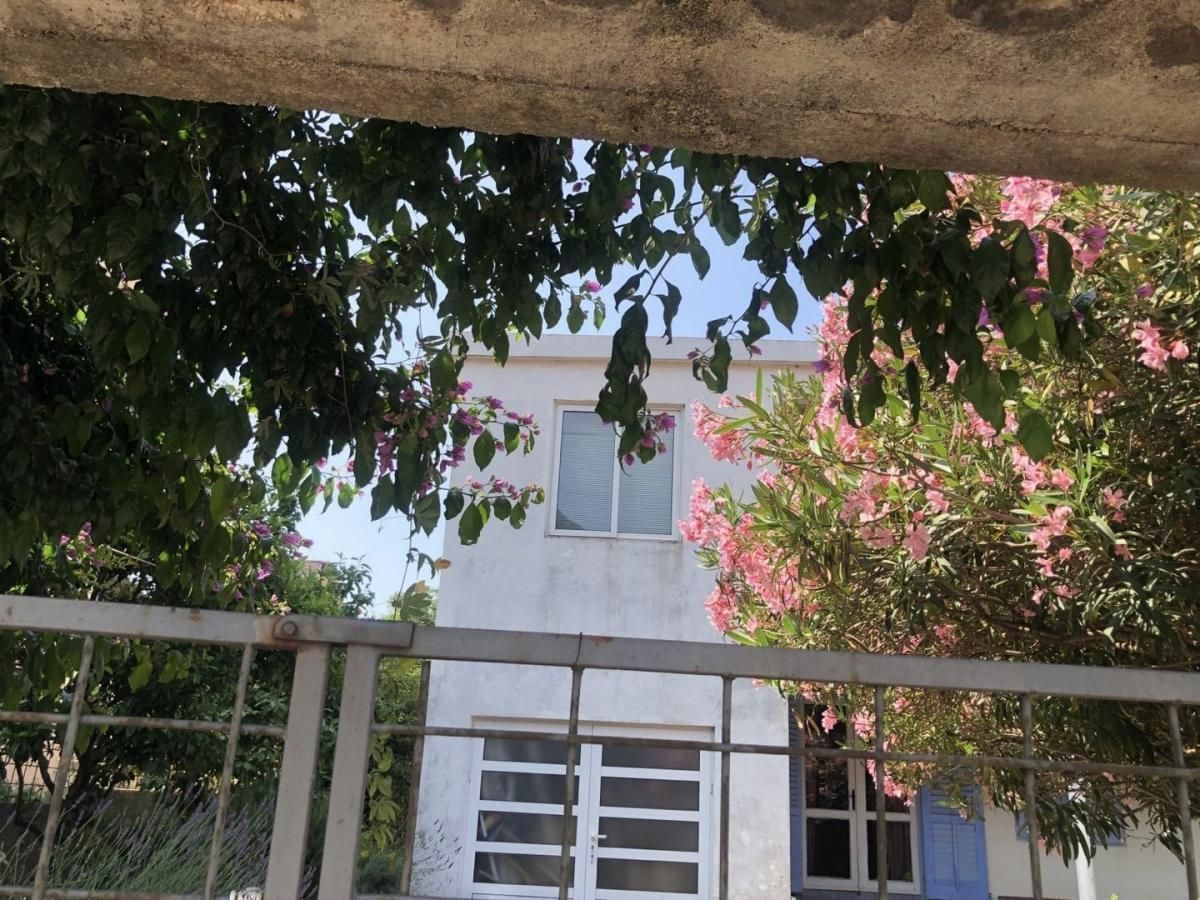 Таунхаус в Добра воде, Черногория, 200м2 - стоимость 229&nbsp;000€ - Ref: 72645 фото 2