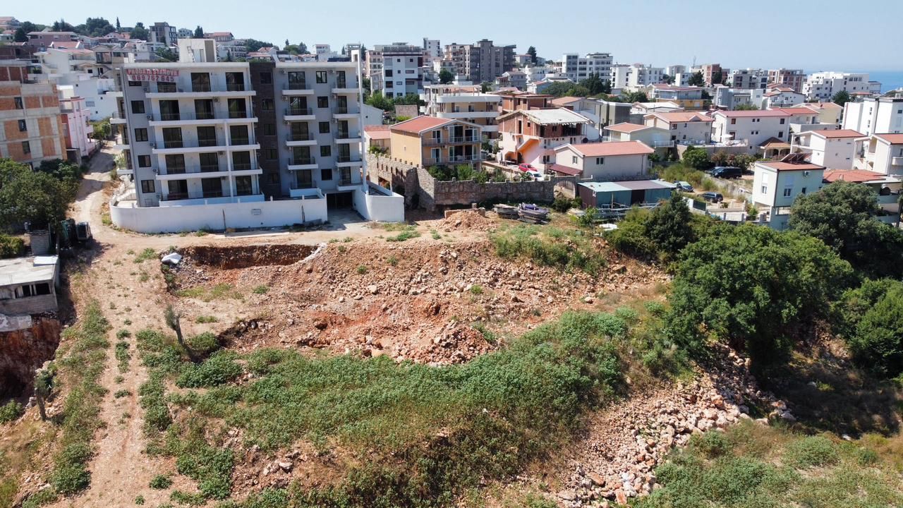 Land in Dobra Voda, Montenegro, 1 500m2 - for 380€ - Ref: 72669 photo 1