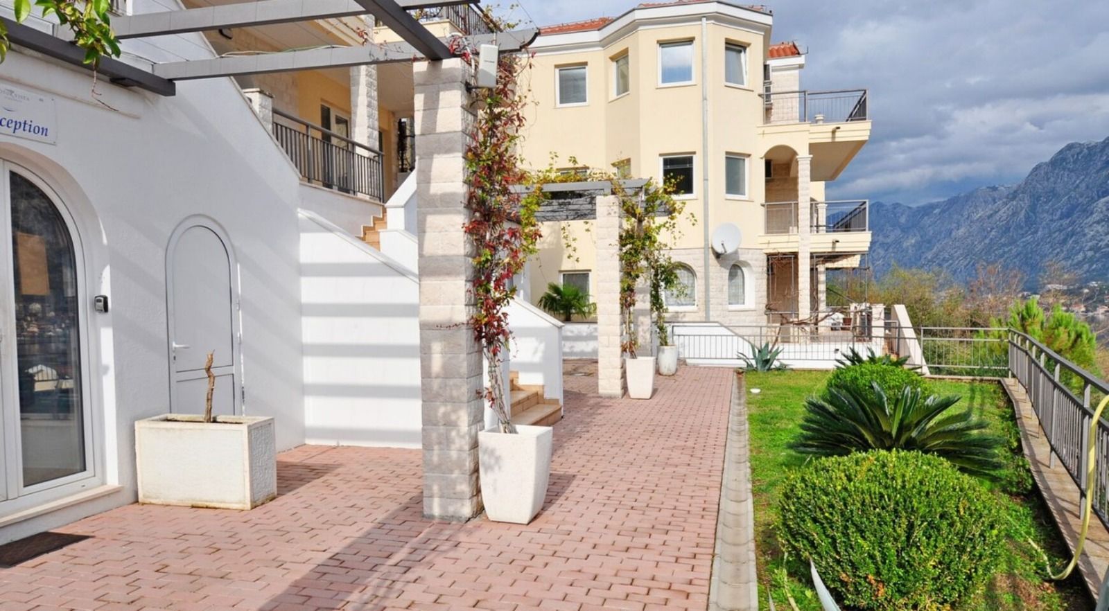 Апартаменты в Которе, Черногория, 76м2 - стоимость 272&nbsp;000€ - Ref: 72692 фото 4