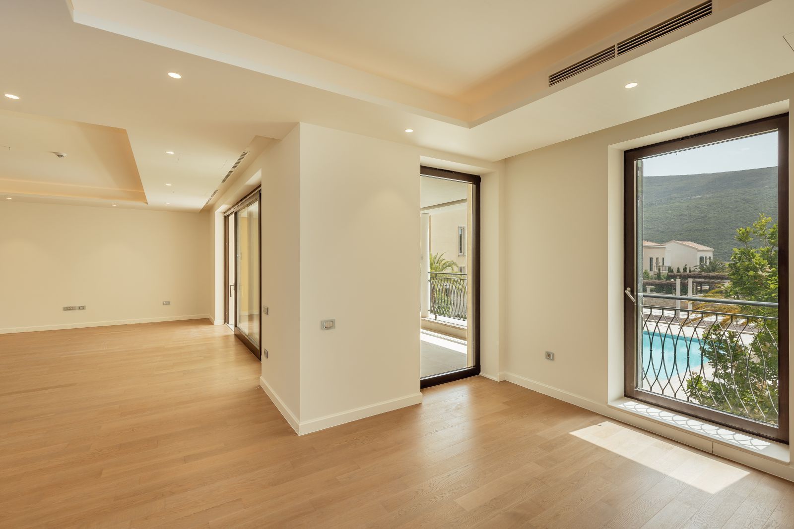 Апартаменты в Герцег-Нови, Черногория, 171м2 - стоимость 1&nbsp;385&nbsp;000€ - Ref: 72757 фото 15