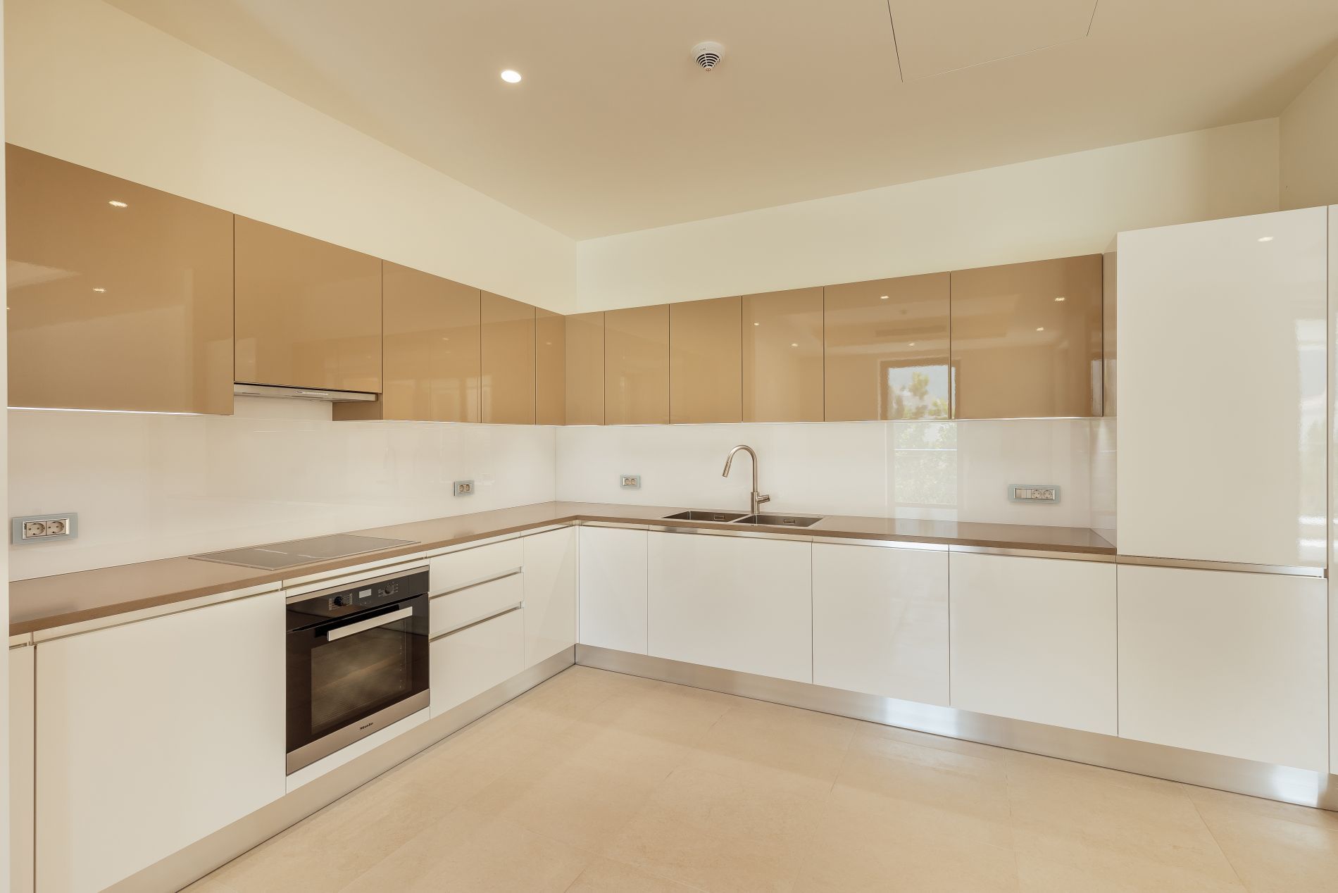 Апартаменты в Герцег-Нови, Черногория, 171м2 - стоимость 1&nbsp;385&nbsp;000€ - Ref: 72757 фото 16