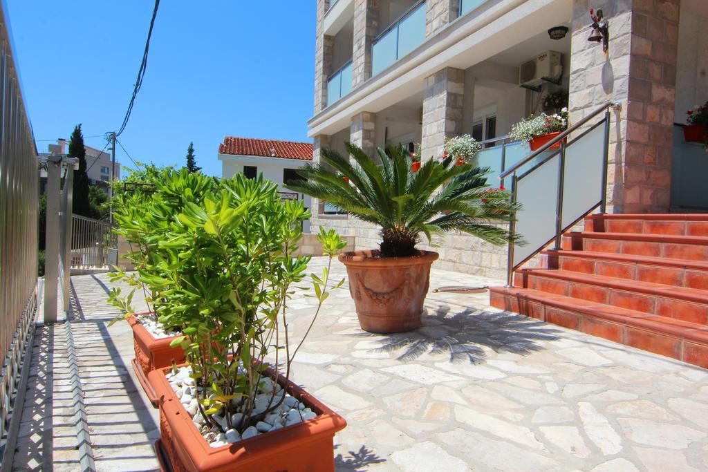 Отель в Бечичах, Черногория, 823м2 - стоимость 2&nbsp;700&nbsp;000€ - Ref: 72759 фото 4