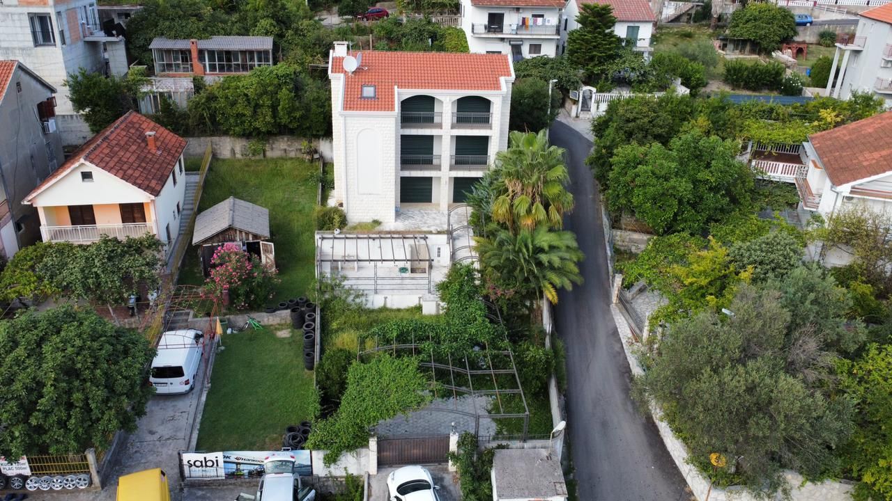 Вилла в Дженовичах, Черногория, 300м2 - стоимость 790&nbsp;000€ - Ref: 72804 фото 16