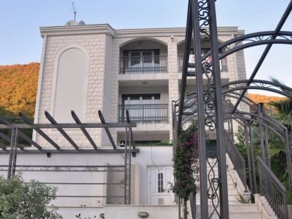 Вилла в Дженовичах, Черногория за 790 000€ (ID:72804)