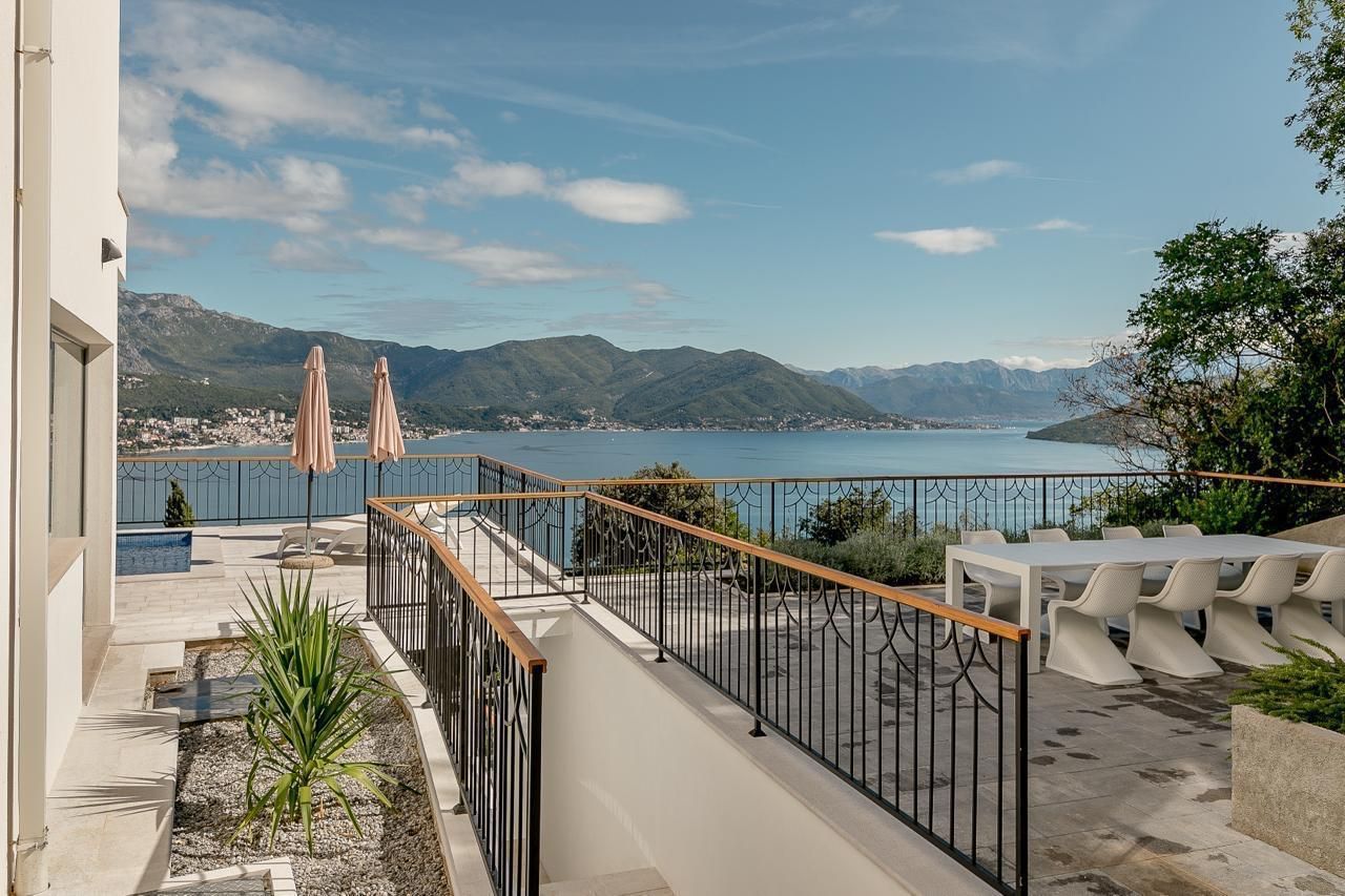 Вілла у Герцег-Нові, Чорногорія, 236м2 - вартість 850&nbsp;000€ - Ref: 72806 фото 1