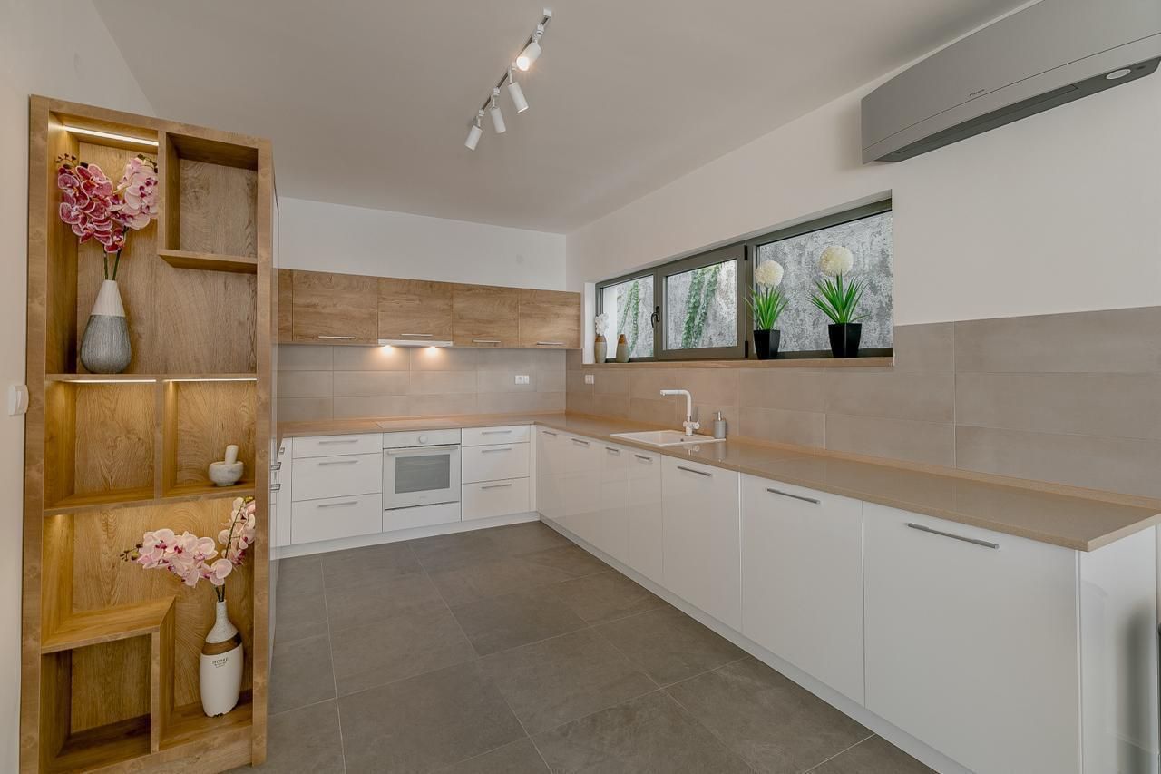 Вілла у Герцег-Нові, Чорногорія, 236м2 - вартість 850&nbsp;000€ - Ref: 72806 фото 7
