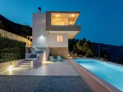 Вилла в Герцег-Нови, Черногория, 205м2 - стоимость 499&nbsp;000€ - Ref: 72807 фото 2