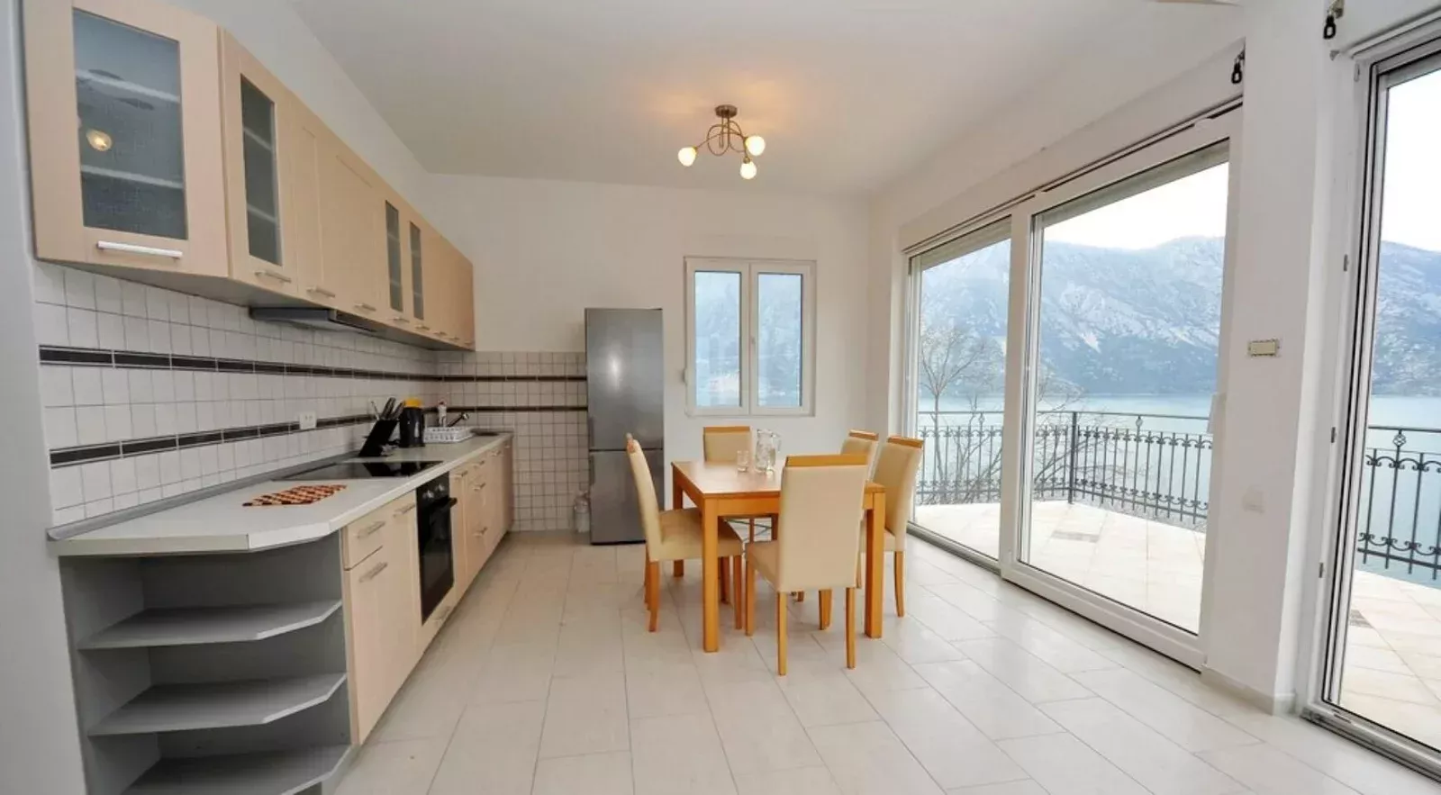Вилла в Которе, Черногория, 424м2 - стоимость 1&nbsp;200&nbsp;000€ - Ref: 72812 фото 13