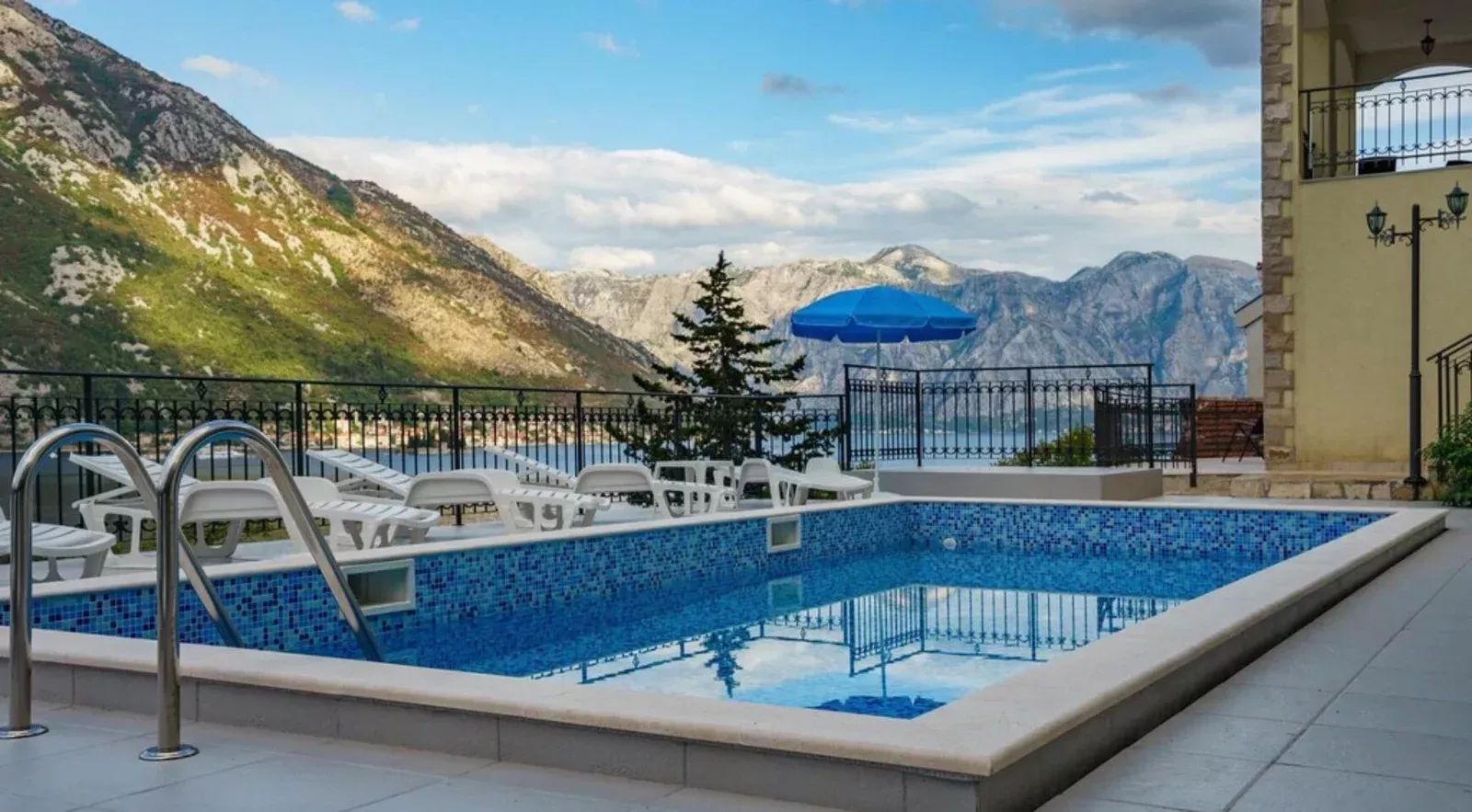 Вилла в Которе, Черногория, 424м2 - стоимость 1&nbsp;200&nbsp;000€ - Ref: 72812 фото 5